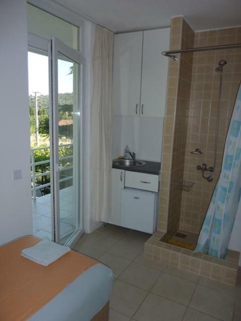 Mini Apartments Natasha Sutomore Luaran gambar
